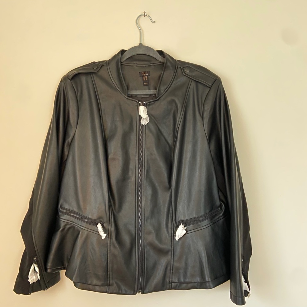 Gili Peplum Hem Faux Leather Jacket (US 22W)